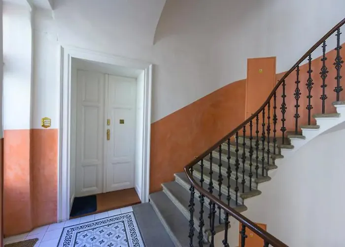 Apartmán Cozy With 2 Bedrooms In New Town *